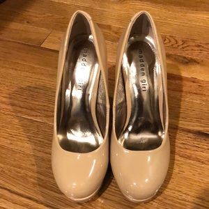 Madden girl nude faux patent leather heels